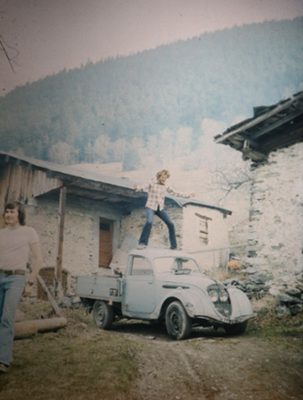 Patrick sur la voiture