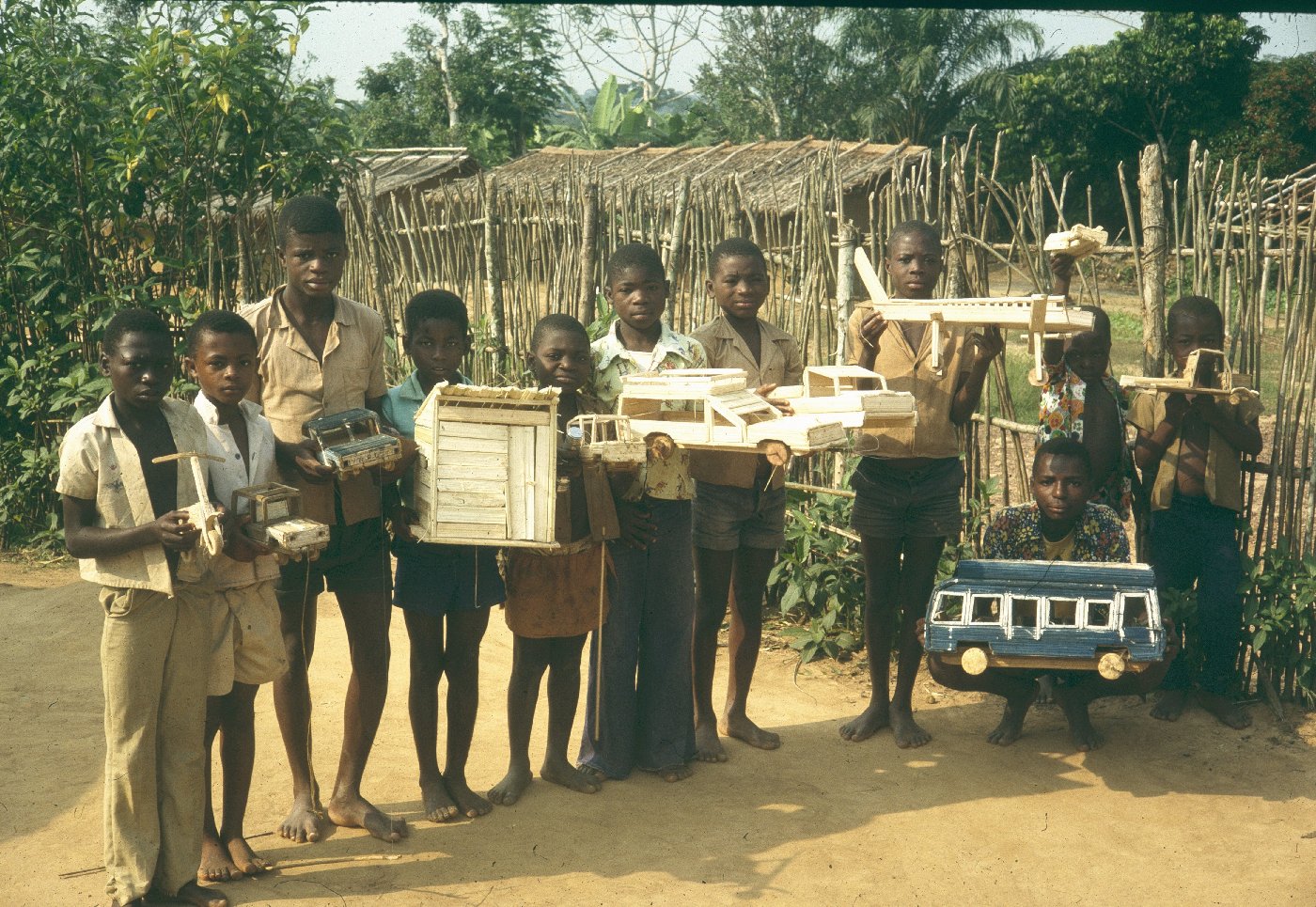 enfants jouets